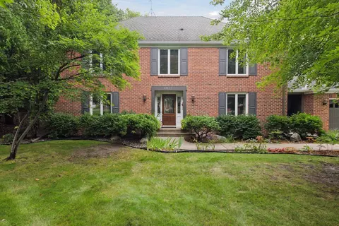 4671 Woodridge Rd, Minnetonka, MN 55345