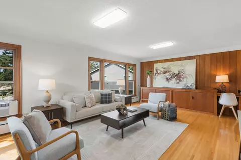 1365 Deerwood Dr, Eagan, MN 55123 photo 2