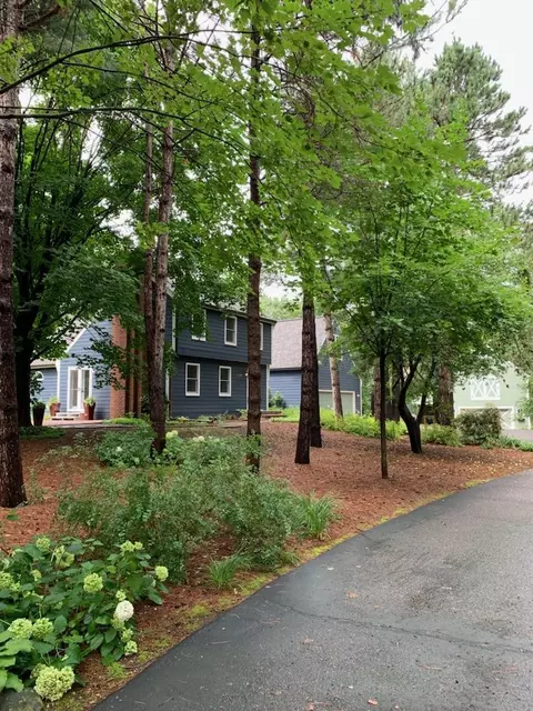 5635 Turtle Lake Rd, Shoreview, MN 55126
