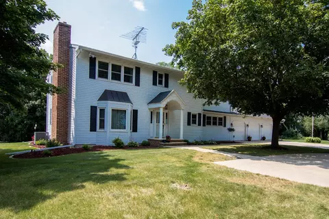 16547 170th St, Hutchinson, MN 55350
