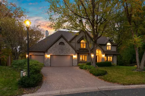10979 Chapman Pt, Eden Prairie, MN 55347