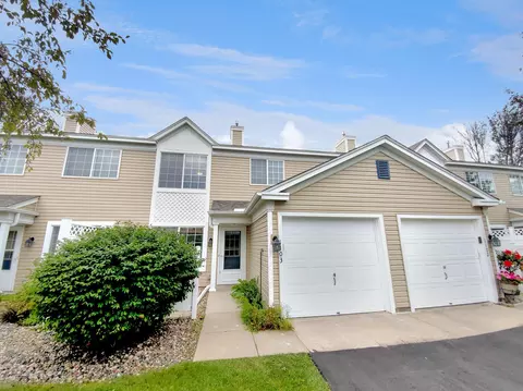 1937 Southcross Dr W #1103, Burnsville, MN 55306