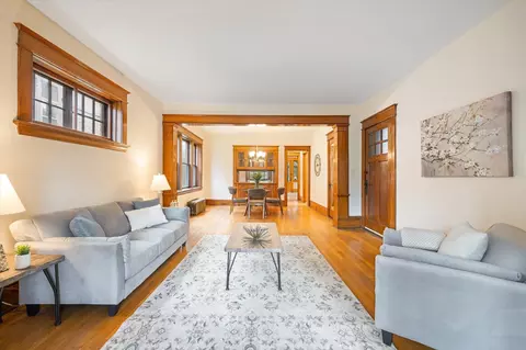 666 Lincoln Ave #A, Saint Paul, MN 55105