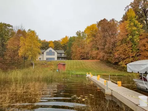 17234 Skyview Dr NW, Bemidji, MN 56601