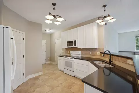 395 Frederick Cir, Hastings, MN 55033