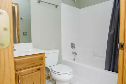 657 Sandy Ct, Wanamingo, MN 55983 photo 15