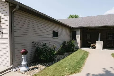 657 Sandy Ct, Wanamingo, MN 55983 photo 4
