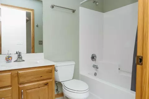 657 Sandy Ct, Wanamingo, MN 55983 photo 17