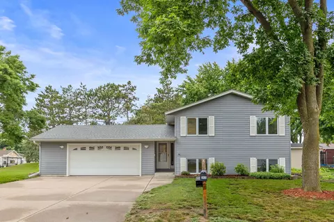 205 3rd St NE, Saint Michael, MN 55376