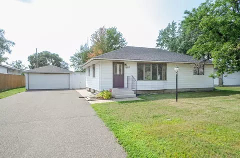 7810 Quincy St NE, Spring Lake Park, MN 55432