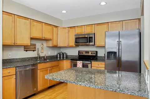 4092 Meadowlark Rd S, Eagan, MN 55122