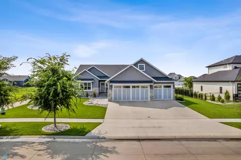 2343 Rivers Bend Dr E, West Fargo, ND 58078