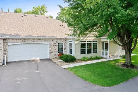 6955 Inverness Ct #48, Inver Grove Heights, MN 55077