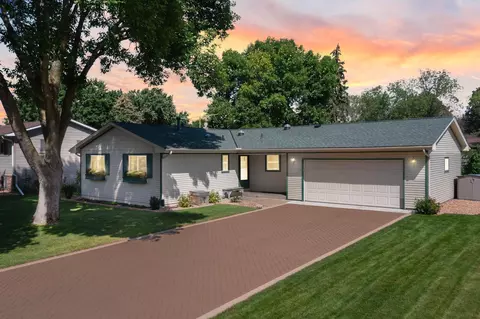 155 107th Ln NW, Coon Rapids, MN 55448