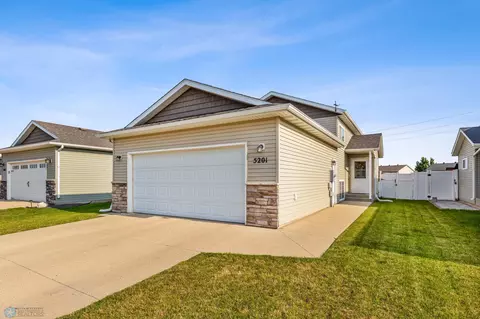5201 49th Ave S, Fargo, ND 58104