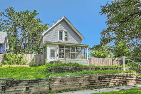 805 Orange Ave E, Saint Paul, MN 55106