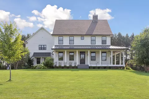 9611 Neal Ave N, Stillwater, MN 55082
