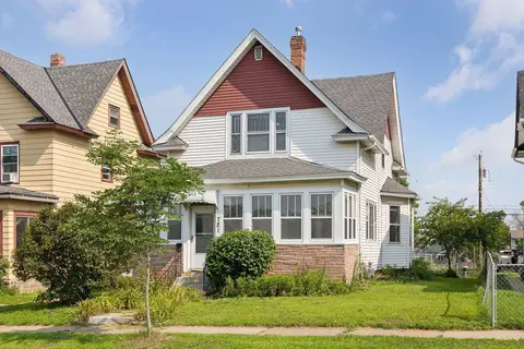 721 Saint Anthony Ave, Saint Paul, MN 55104