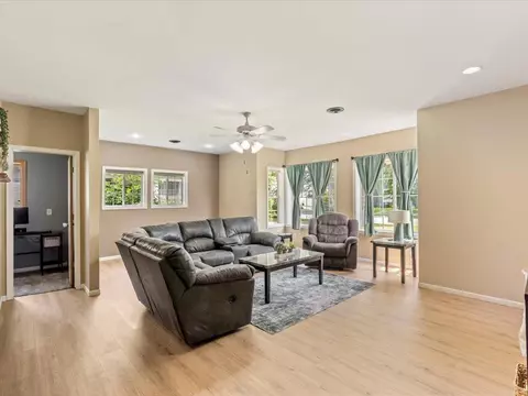 311 N 5th St, Brainerd, MN 56401 photo 8