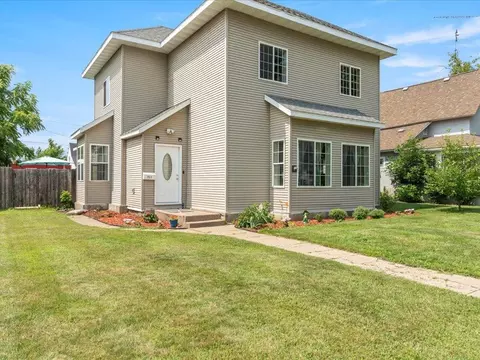 311 N 5th St, Brainerd, MN 56401