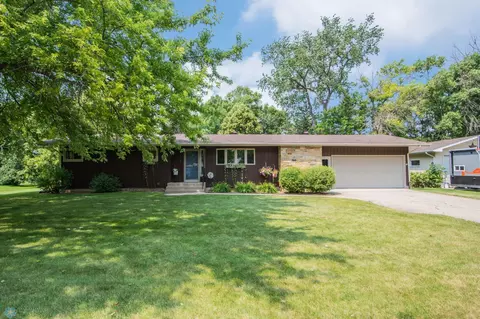 715 10th St, Hawley, MN 56549
