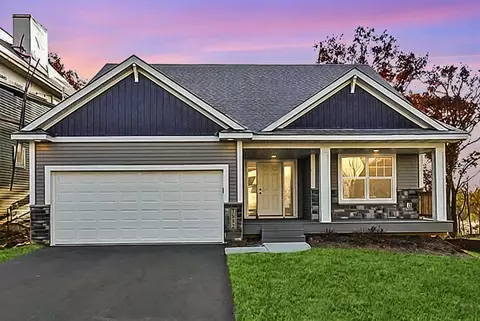 7856 Adler Trl, Inver Grove Heights, MN 55077