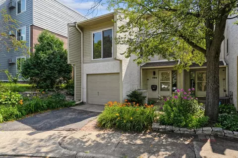 308 9th St SE, Minneapolis, MN 55414