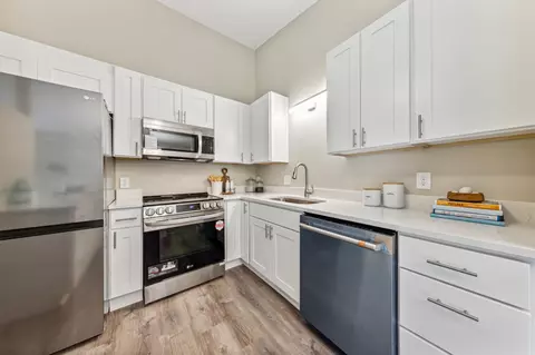 19143 Twilight Trl #N/A, Eden Prairie, MN 55346