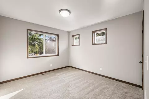 Bedroom - 5930 Sunset Rd, Mound, MN 55364 photo 4 of 11