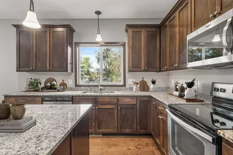 Kitchen - 5930 Sunset Rd, Mound, MN 55364 photo 3 of 4
