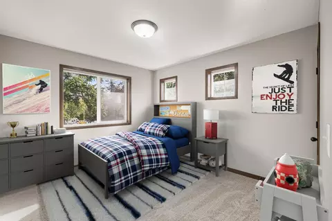 Bedroom - 5930 Sunset Rd, Mound, MN 55364 photo 5 of 11
