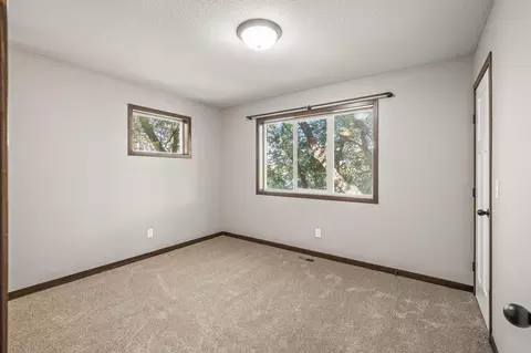 Bedroom - 5930 Sunset Rd, Mound, MN 55364 photo 7 of 11