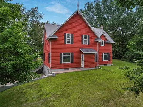 1015 Syme Ave, Glenwood City, WI 54013