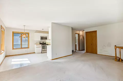1485 Prairieland Ave, Maple Plain, MN 55359 photo 8