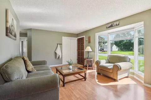 8520 14th Ave S, Bloomington, MN 55425 photo 4