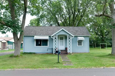1211 Cora Ave, Rice Lake, WI 54868