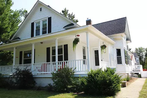 624 5th St NE, Staples, MN 56479