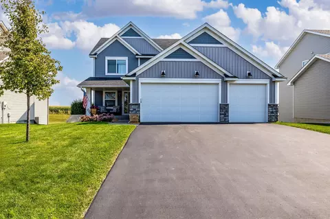 2694 Liberty Pl, Woodbury, MN 55129