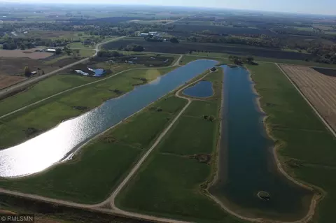 826 Beach Ball Ln, New Germany, MN 55367