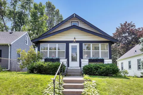 236 Haskell St E, West Saint Paul, MN 55118