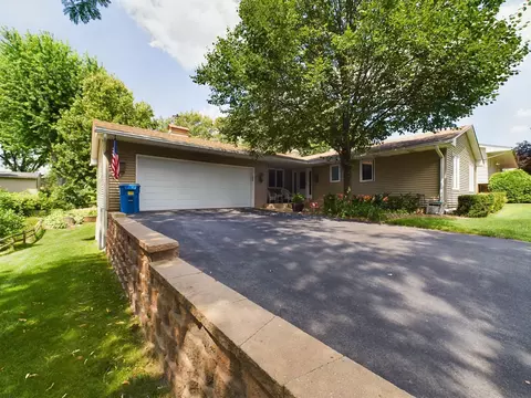 1573 Christensen Ave, West Saint Paul, MN 55118