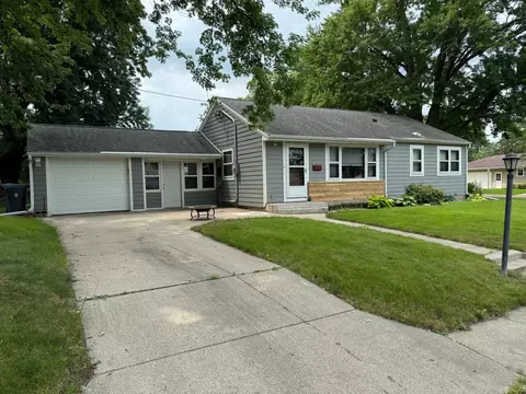 123 Dolph Rd, Mankato, MN 56001