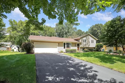 10612 102nd Pl N, Maple Grove, MN 55369 photo 3