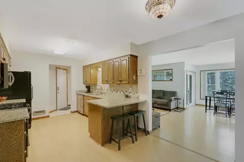 10612 102nd Pl N, Maple Grove, MN 55369 photo 9