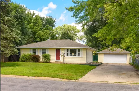 1608 E 84th St, Bloomington, MN 55425