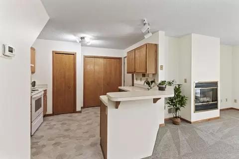 4102 Durham Ct #120, Eagan, MN 55122 photo 11