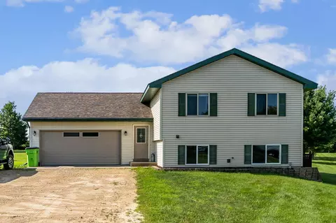 2381 County Road G, Emerald, WI 54013