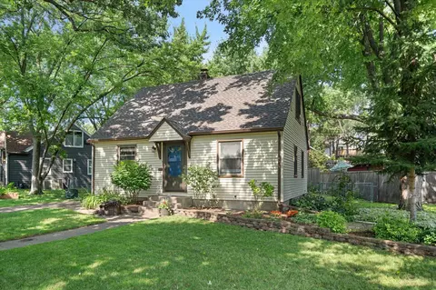 1851 Chelton Ave, Saint Paul, MN 55104