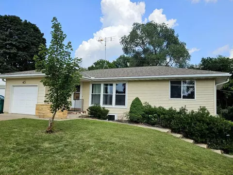 1616 1st Ave NE, Rochester, MN 55906