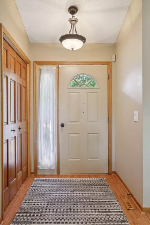 9621 Parkside Trl, Champlin, MN 55316 photo 2